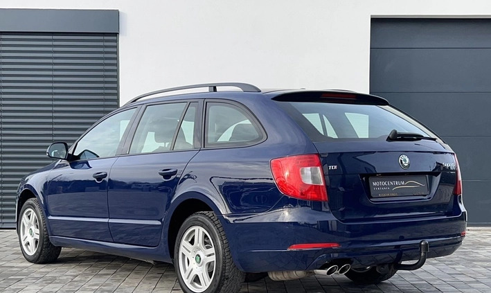 Skoda Superb cena 32900 przebieg: 280116, rok produkcji 2012 z Skaryszew małe 742